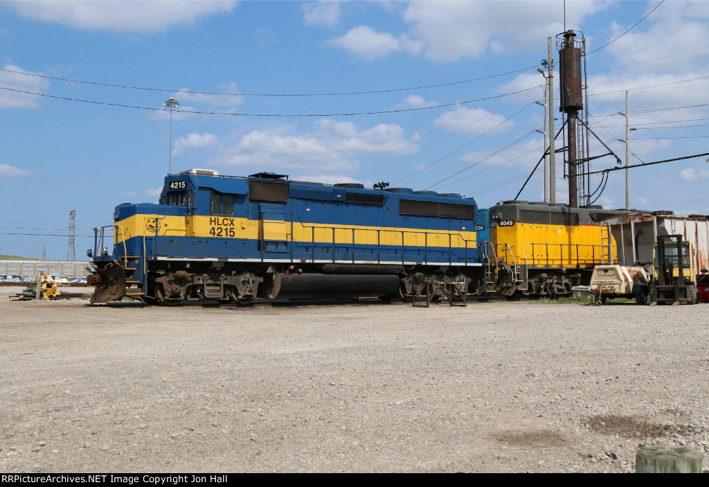 HLCX 4215 sits at the AA servicing facility